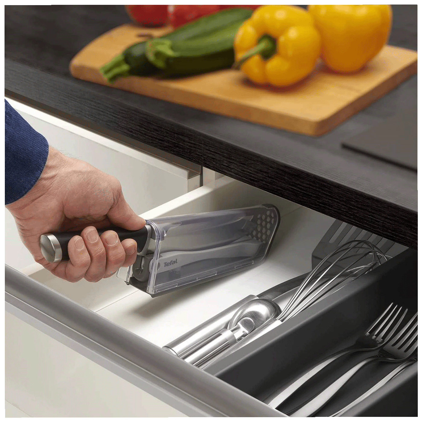 68e723c4b7ac11a3100f0bed